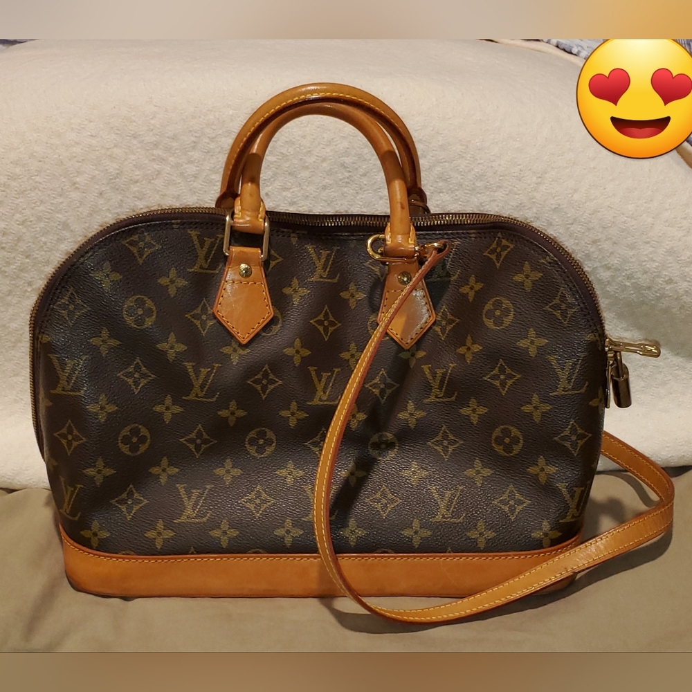 LOUIS VUITTON HANDBAG